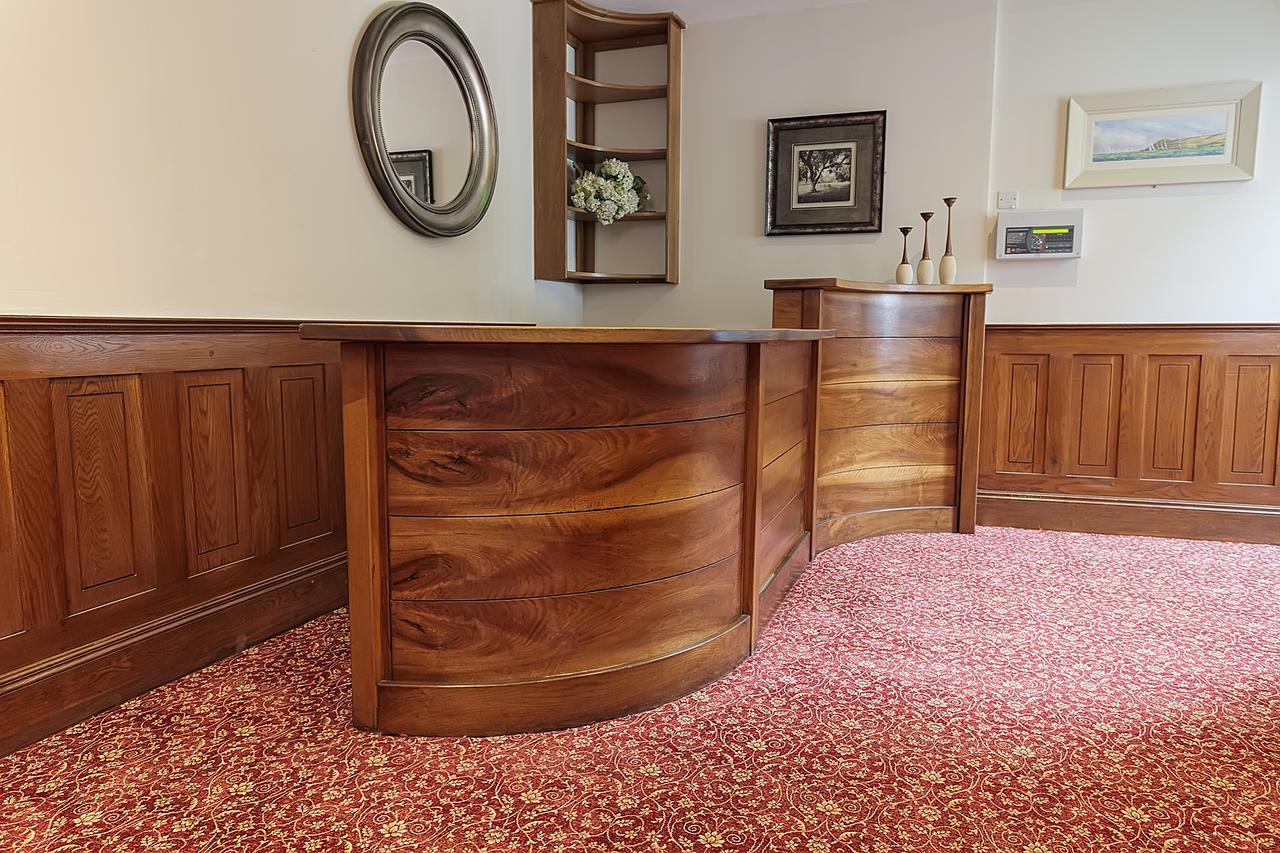 Ashford Chester Beatty Inn מראה חיצוני תמונה
