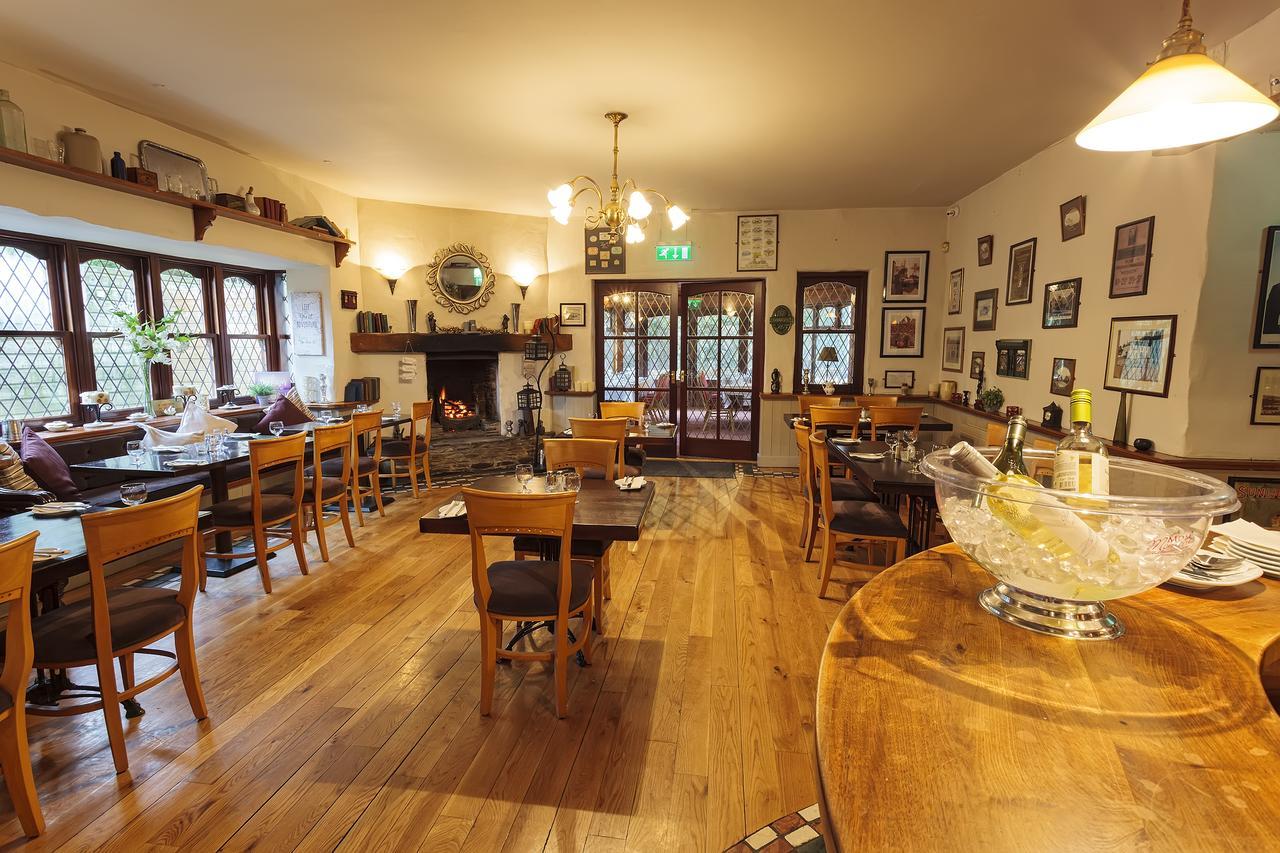 Ashford Chester Beatty Inn מראה חיצוני תמונה