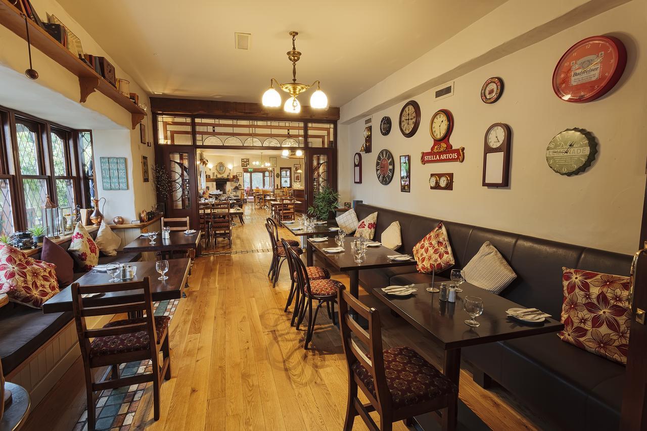 Ashford Chester Beatty Inn מראה חיצוני תמונה