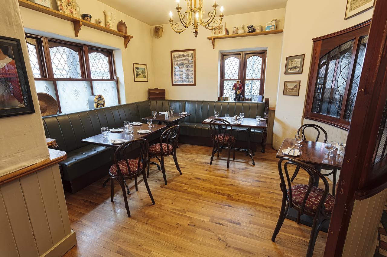 Ashford Chester Beatty Inn מראה חיצוני תמונה